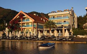 Oersmaris Boutique Hotel  4*